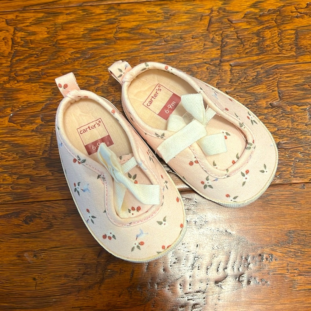 Baby 6-9 months girls shoes.